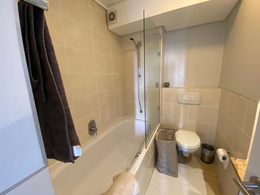 To Let 2 Bedroom Property for Rent in Sea Point Western Cape